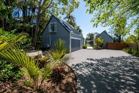 Photo of property in 10 Doralto Road, Frankleigh Park, New Plymouth, 4310
