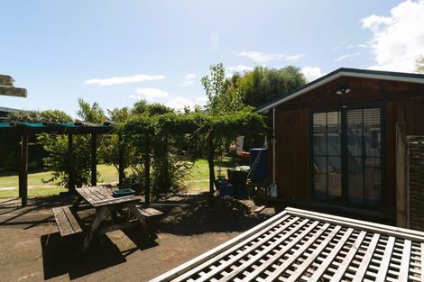 Photo of property in 22 Seaview Avenue, Te Puru, Thames, 3575