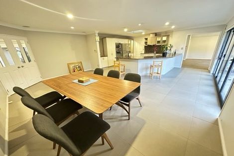 Photo of property in 14 Annalong Road, Dannemora, Auckland, 2016