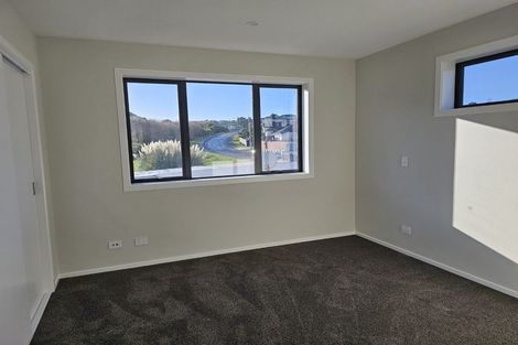 Photo of property in 15b Dimock Street, Titahi Bay, Porirua, 5022