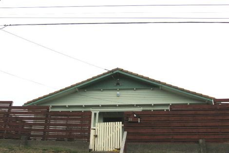 Photo of property in 38 Lonsdale Crescent, Rongotai, Wellington, 6022