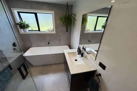 Photo of property in 17 Endurance Rise, Orewa, 0931