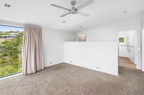 Photo of property in 7 Law Lane, Mount Pleasant, Christchurch, 8081
