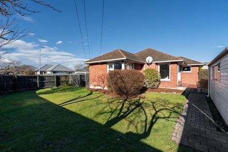 Photo of property in 11 Beatrice Place, Avonhead, Christchurch, 8042