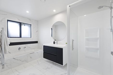 Photo of property in 2 Corsica Court, Fitzherbert, Palmerston North, 4410