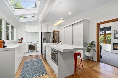 Photo of property in 57 Garden Road, Northland, Wellington, 6012