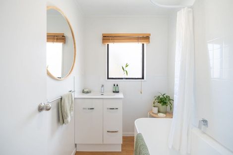 Photo of property in 206a Gravatt Road, Papamoa Beach, Papamoa, 3118