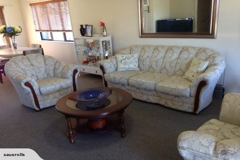 Photo of property in 2/197 Royal Road, Massey, Auckland, 0614