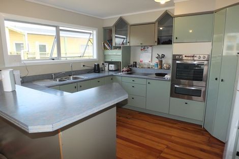 Photo of property in 8 Thomas Place, Foxton Beach, Foxton, 4815