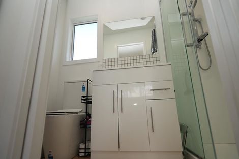 Photo of property in 19 Rhodes Drive, Kelvin Grove, Palmerston North, 4414