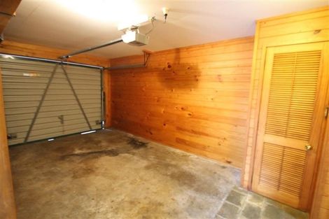 Photo of property in 1/170 Green Lane West, Greenlane, Auckland, 1051