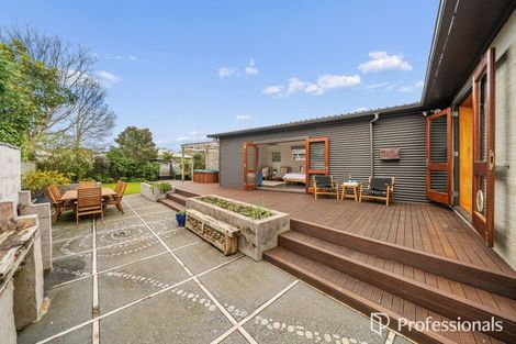 Photo of property in 1 Thornycroft Avenue, Epuni, Lower Hutt, 5011