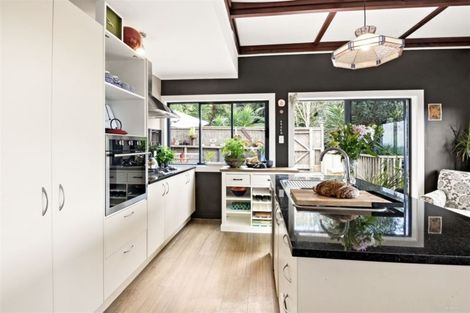 Photo of property in 30 Welsh Hills Road, Swanson, Auckland, 0614