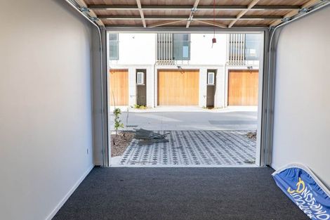 Photo of property in 7 Ngaru Way, Orewa, 0931