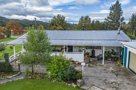 Photo of property in 22 Denston Street, Blackball, 7804