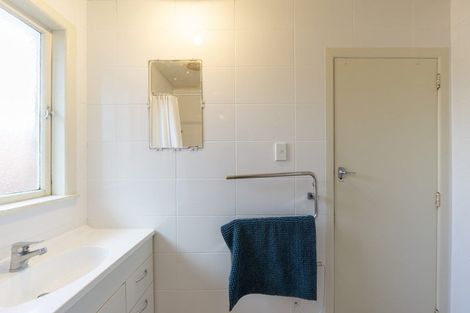 Photo of property in 160a Old Farm Road, Hamilton East, Hamilton, 3216