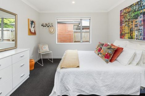 Photo of property in 1/11 North Avon Road, Richmond, Christchurch, 8013