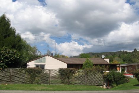 Photo of property in 9 Lynmore Avenue, Lynmore, Rotorua, 3010