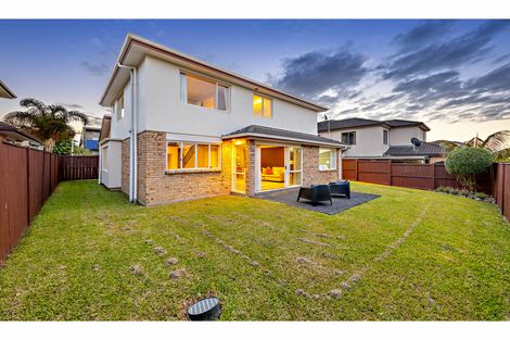 Photo of property in 20a Baverstock Road, Flat Bush, Auckland, 2016