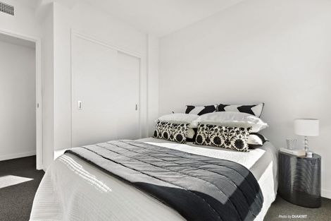 Photo of property in Alpha Apartments, 703/4 Elizabeth Street, Mount Victoria, Wellington, 6011