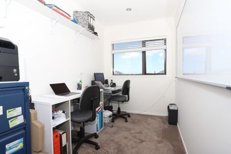 Photo of property in 68 Manuel Road, Silverdale, 0932