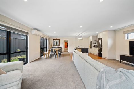 Photo of property in 16 Buddle Road, Wallaceville, Upper Hutt, 5018