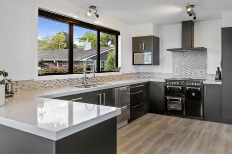 Photo of property in 1 Norfolk Road, Waipahihi, Taupo, 3330