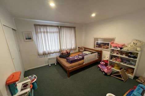 Photo of property in 24a Ellis Avenue, Mount Roskill, Auckland, 1041