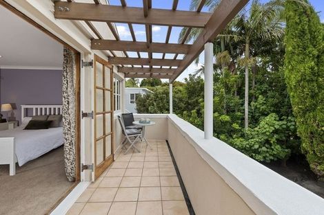 Photo of property in 105 Browns Bay Road, Browns Bay, Auckland, 0630