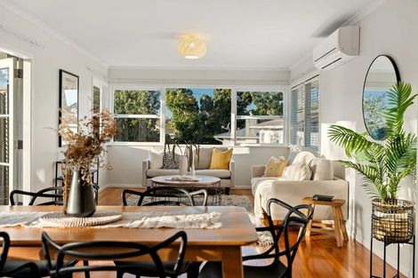 Photo of property in 8 Beswick Place, Birkdale, Auckland, 0626