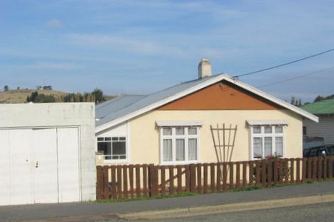 Photo of property in 8 Kelvin Street, South Hill, Oamaru, 9400