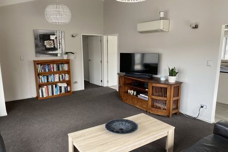 Photo of property in 89 Queens Road, Waikanae Beach, Waikanae, 5036