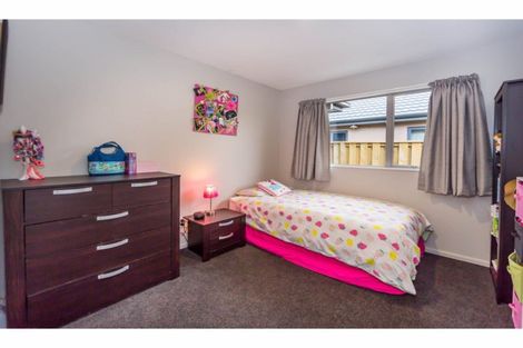 Photo of property in 37 Beechwood Drive, Northwood, Christchurch, 8051