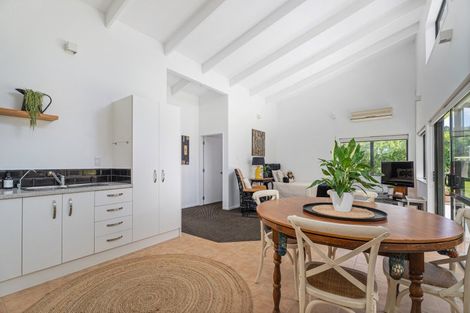 Photo of property in 32 Julian Road, Onemana, Whangamata, 3691