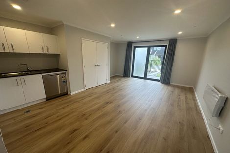 Photo of property in 6 Kumerahou Street, Kumeu, 0810