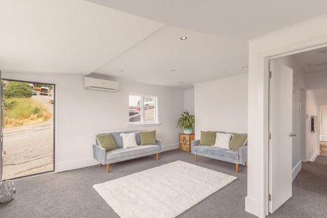 Photo of property in 24 Voelas Road, Lyttelton, 8082