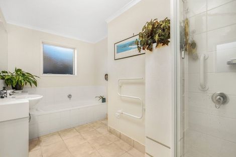 Photo of property in 10/262 Centreway Road, Orewa, 0931