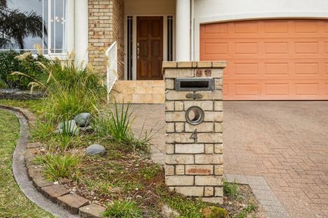 Photo of property in 4 Hendrika Court, Hobsonville, Auckland, 0618