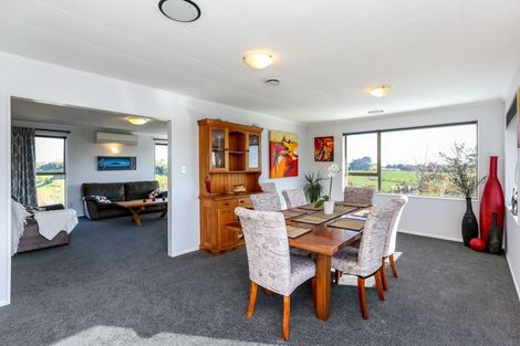 Photo of property in 24c Saint Ives Grove, Whalers Gate, New Plymouth, 4310