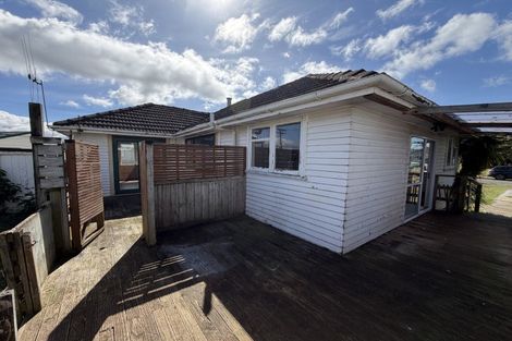 Photo of property in 16 Robertshawe Crescent, Dannevirke, 4930