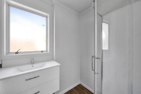 Photo of property in 28 Camellia Avenue, Bell Block, New Plymouth, 4312