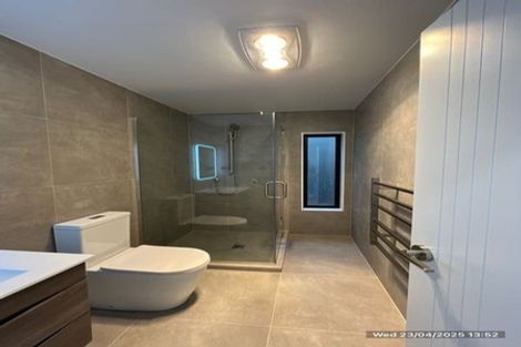 Photo of property in 98d Royal Road, Massey, Auckland, 0614