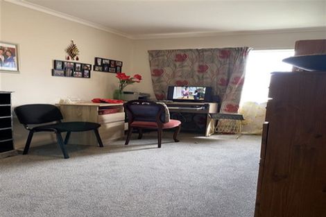 Photo of property in 4 Fitchburg Place, Mangere, Auckland, 2022