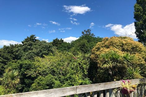Photo of property in 16 Minerva Terrace, Cockle Bay, Auckland, 2014