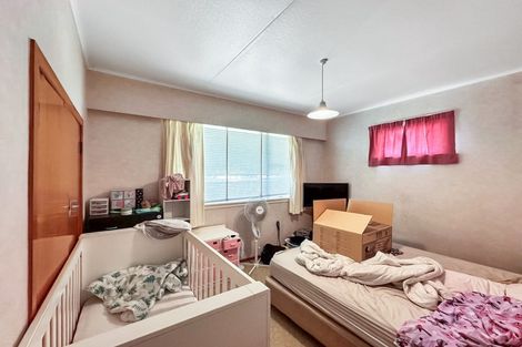 Photo of property in 43 Manuka Street, Castlecliff, Whanganui, 4501