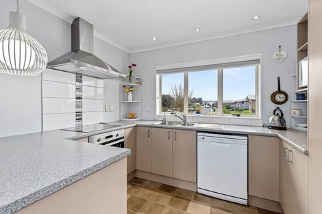 Photo of property in 5 Shrule Place, Huntington, Hamilton, 3210