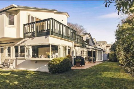 Photo of property in 2/125 Woburn Road, Woburn, Lower Hutt, 5010