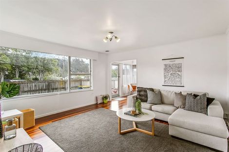 Photo of property in 1/29 Woodside Road, Massey, Auckland, 0614