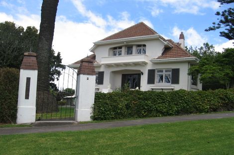 Photo of property in 6 Peverill Crescent, Papatoetoe, Auckland, 2025