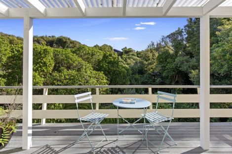 Photo of property in 10 Palm Grove, Belmont, Lower Hutt, 5010